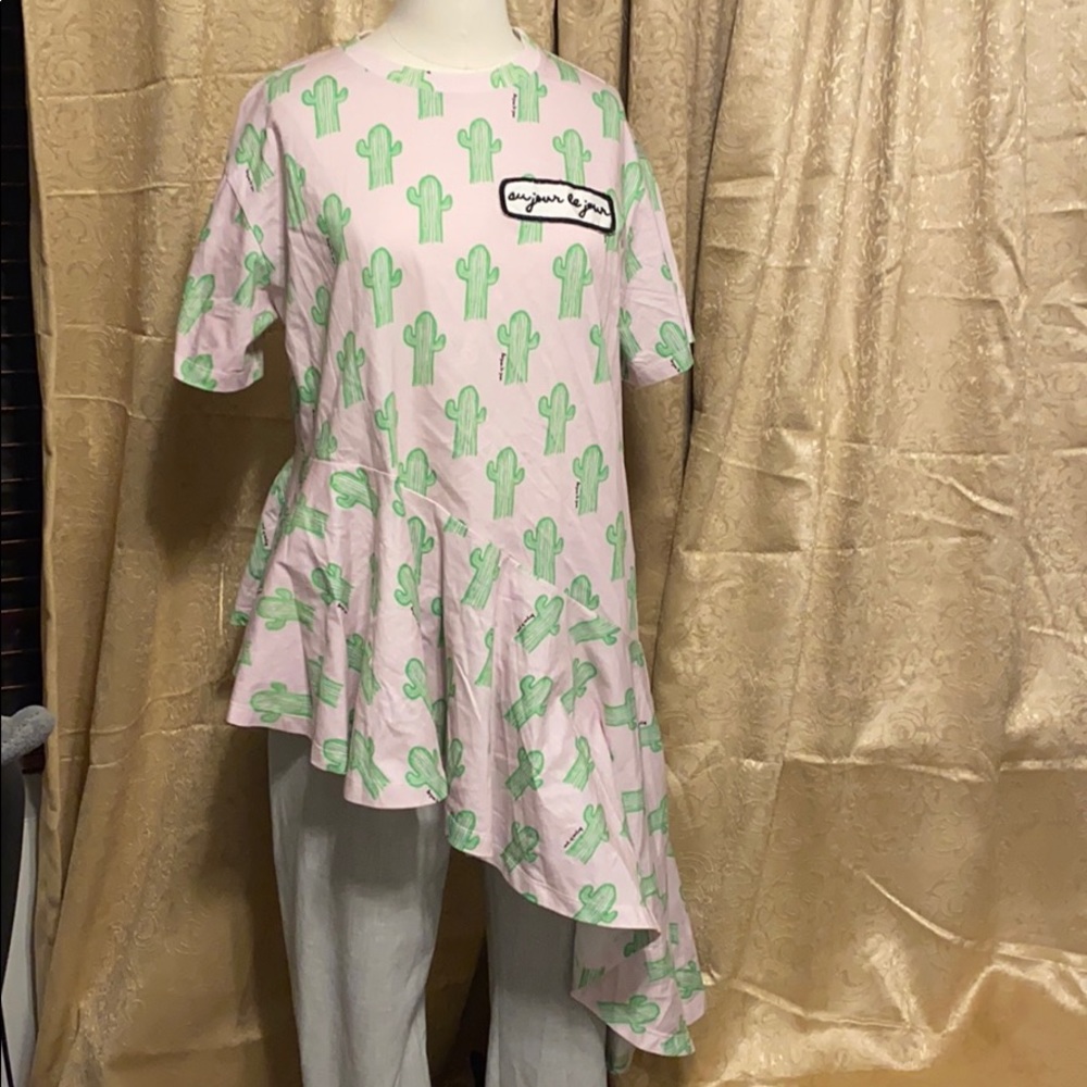 NWT Tunic top